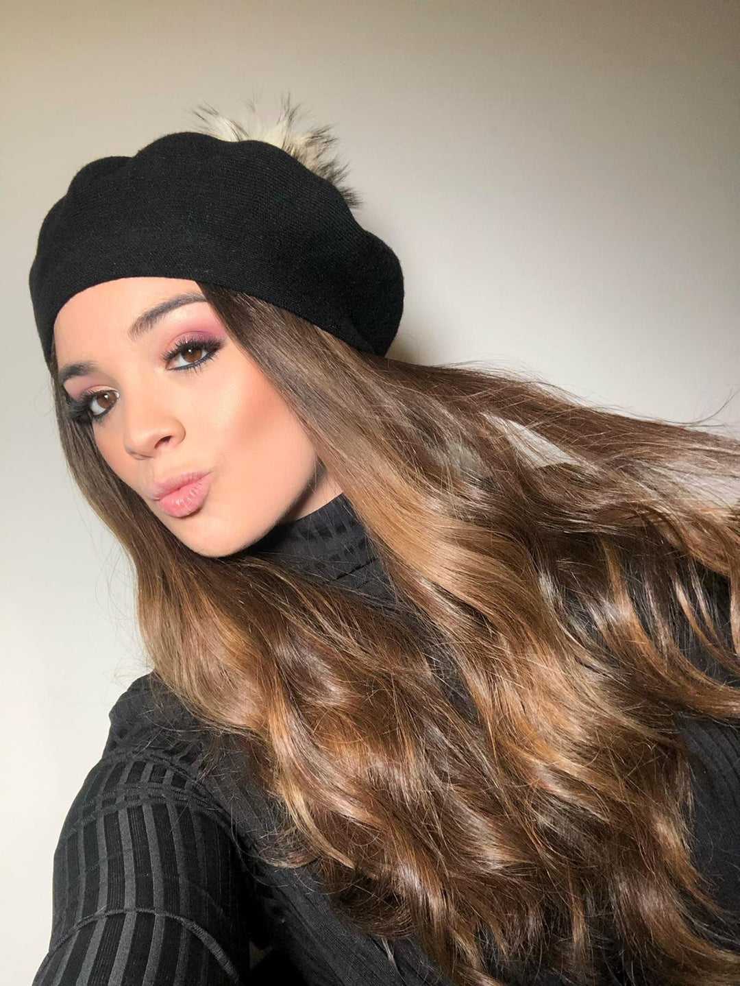 Luxe Pom Berets – TAL NEW YORK display picture 1