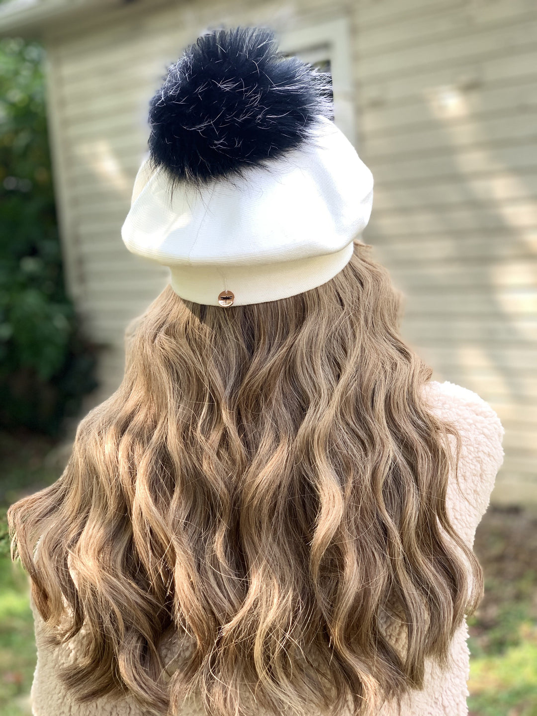 Luxe Pom Berets – TAL NEW YORK display picture 3